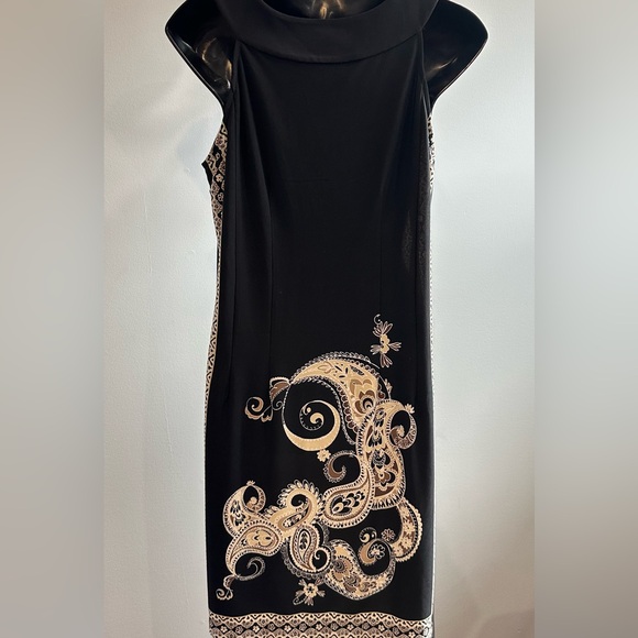 Studio I Patterned Dress - Picture 3 of 7